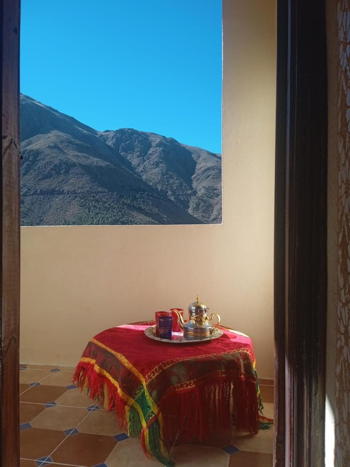 Riad Atlas Imnane Imlil  Luaran gambar